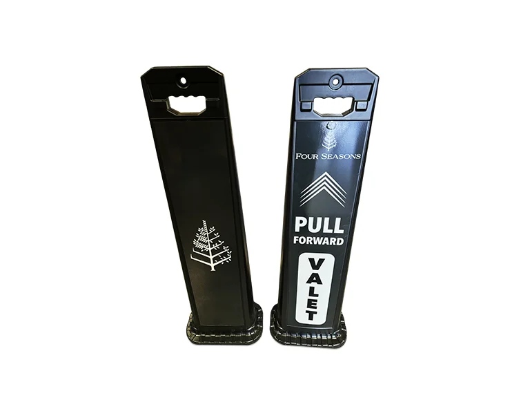 Four Seasons Delineator